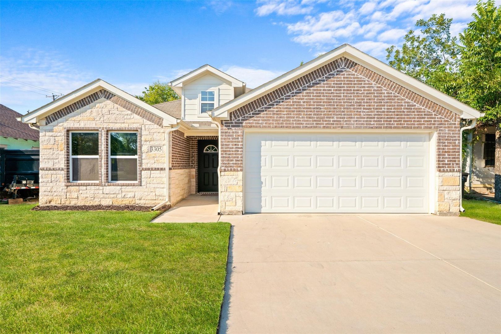 Fort Worth House: 3305 Avenue J