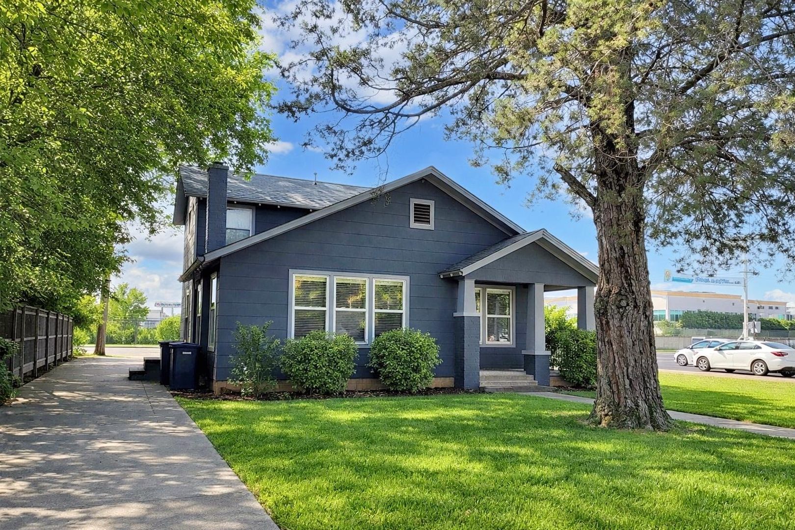 Fort Worth House: 5637 Birchman Ave