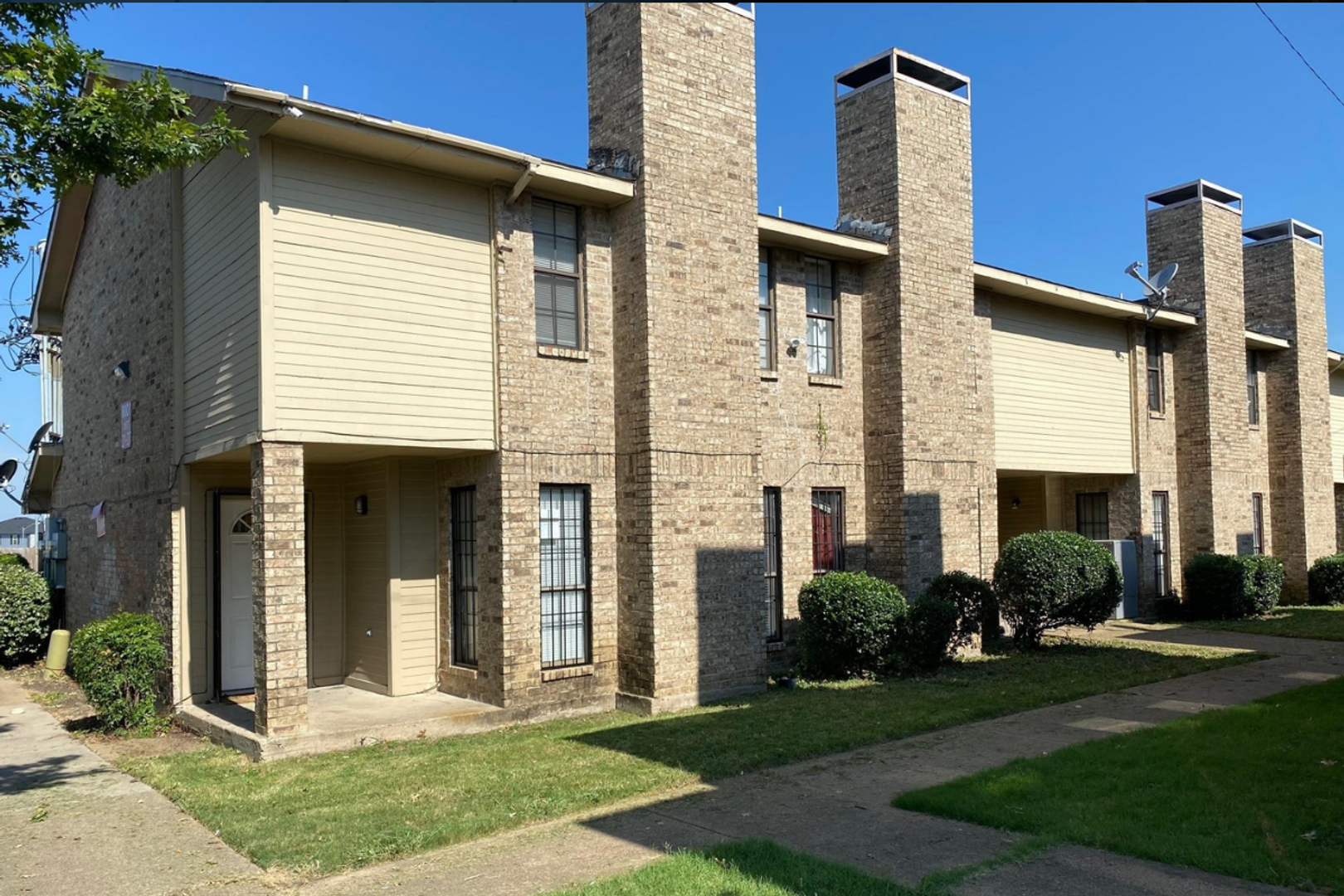 Dallas Apartment: 8001C Rothington Rd