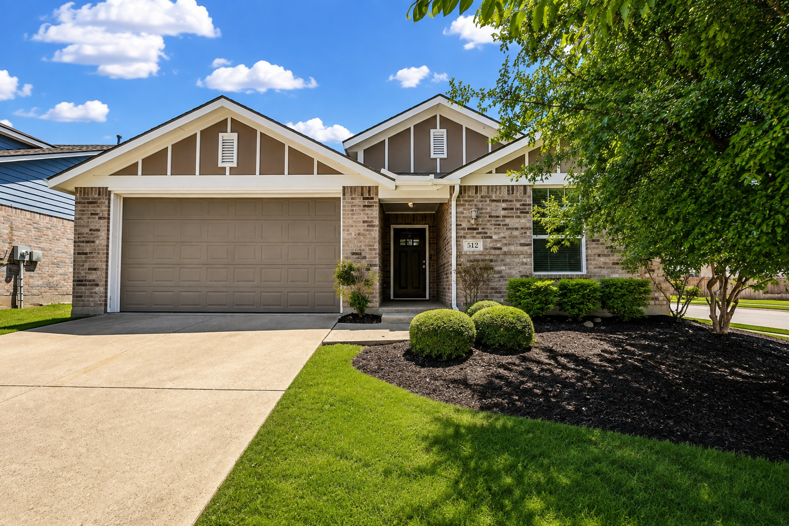 Celina House: 512 Stableford St.
