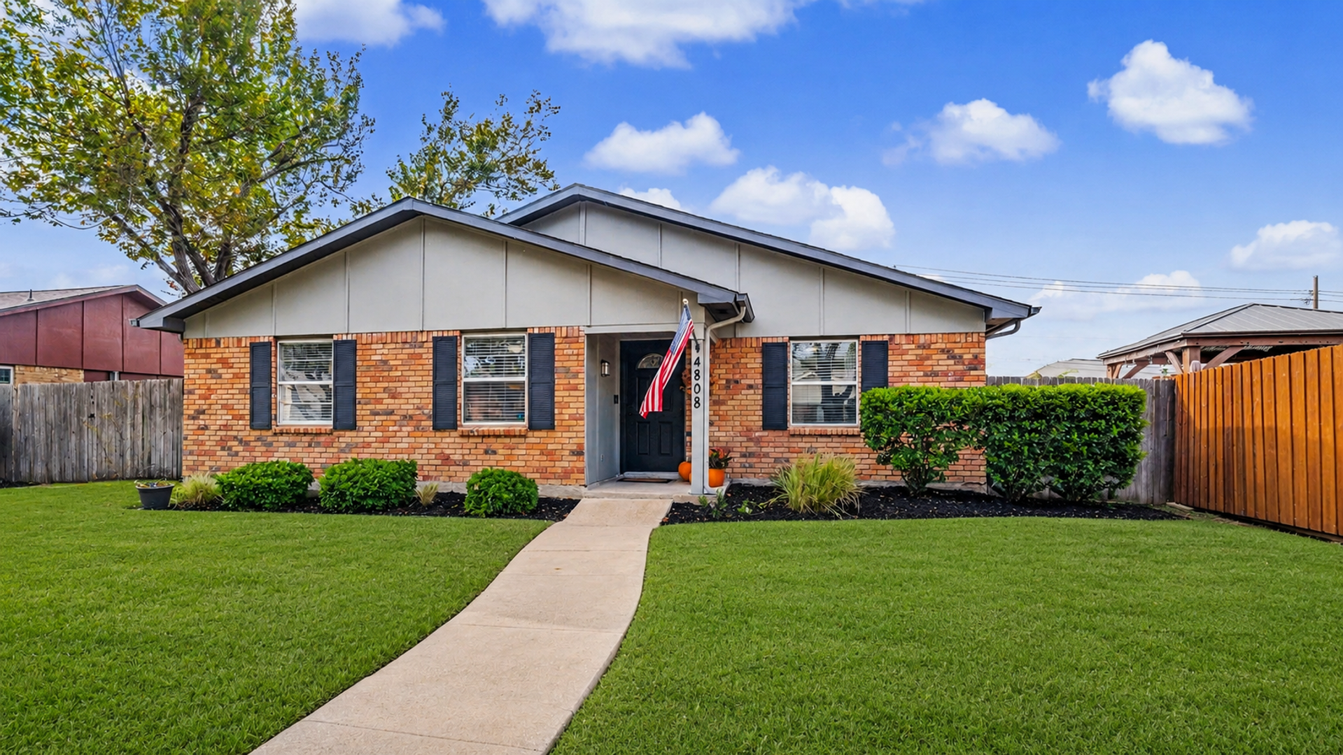 The Colony House: 4808 Arbor Glen Rd