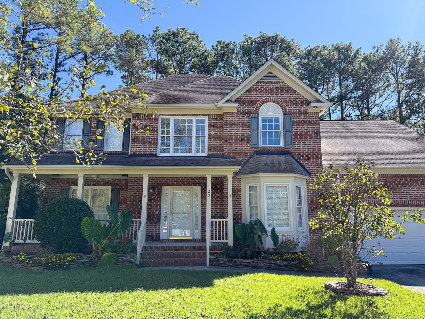Durham House: 123 Carlion Ct