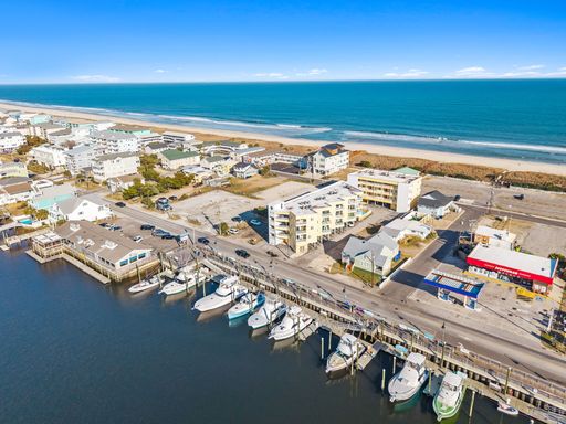 Fully Furnished Coastal Condo | Carolina Beach Boardwalk | Mid-Term & Off-Season Rental – photo 1