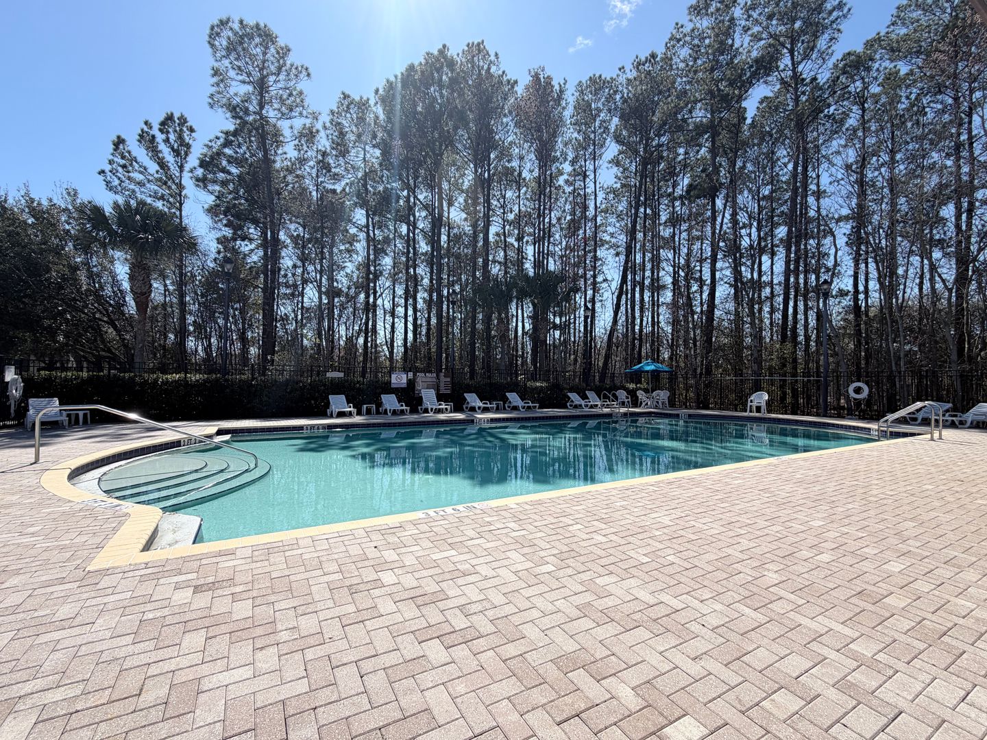 Jacksonville House: 7920 Merrill Road