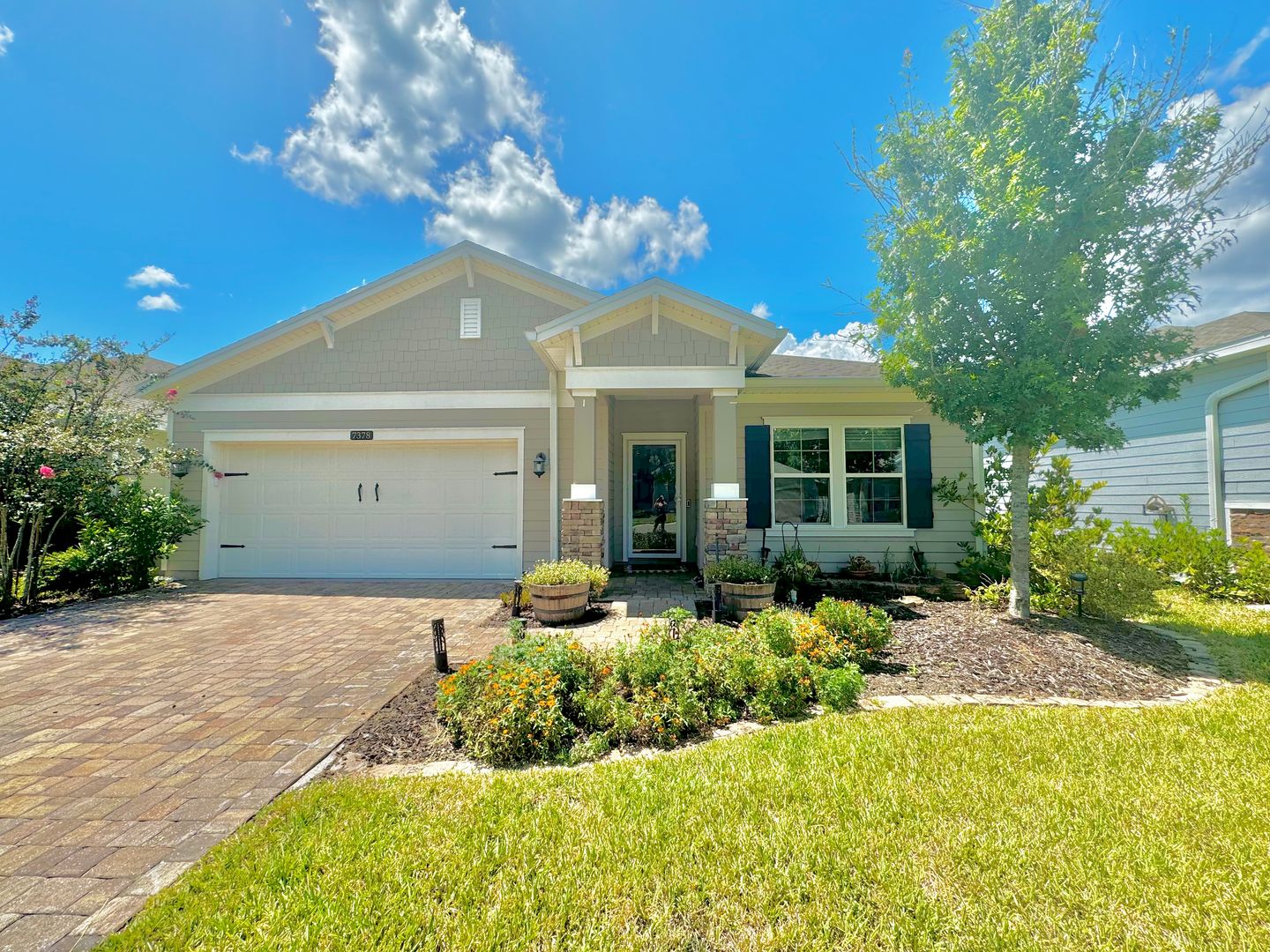 Jacksonville House: 7378 Rock Brook Dr