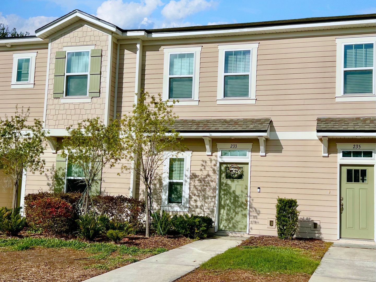 Jacksonville House: 233 Annies Place