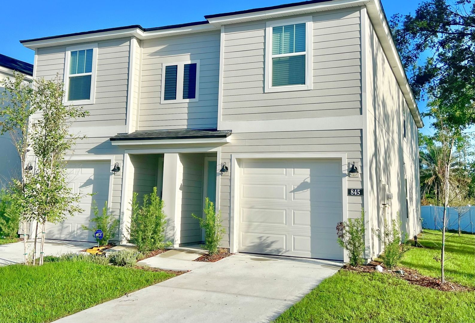 Jacksonville Townhome: 845 Hartshill Place