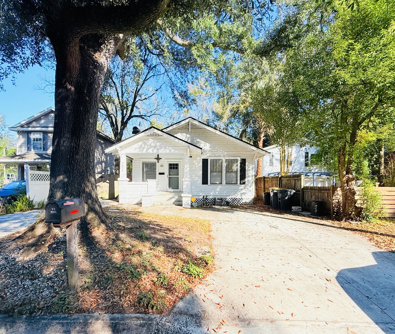 Jacksonville House: 3055 Rosselle St.