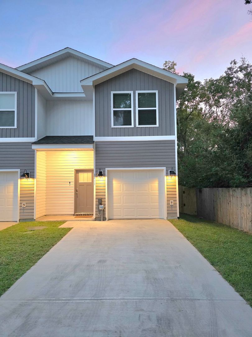 Pensacola House: 1411 Maritime Drive