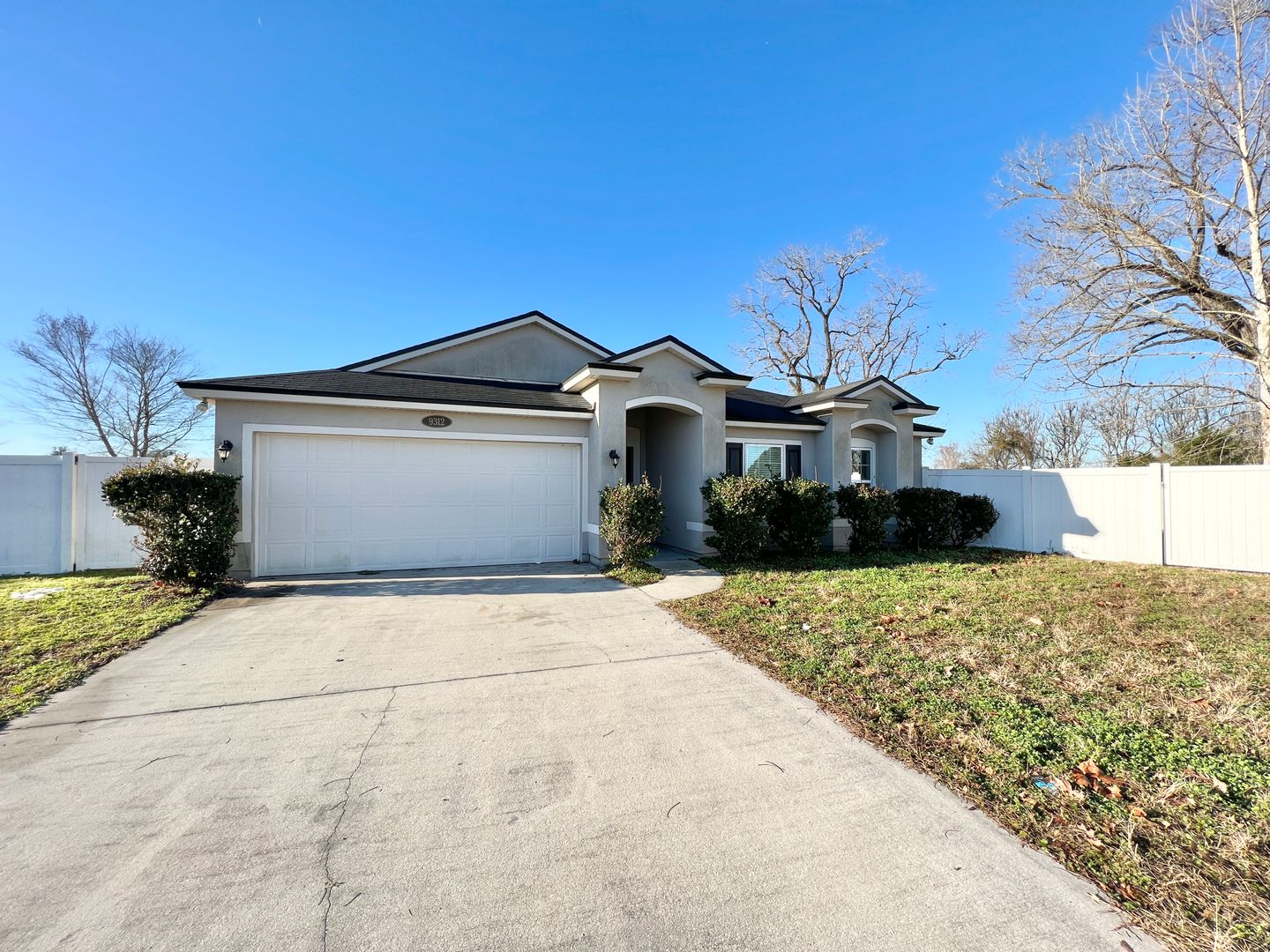 Jacksonville House: 9312 Zepher Lily Ln