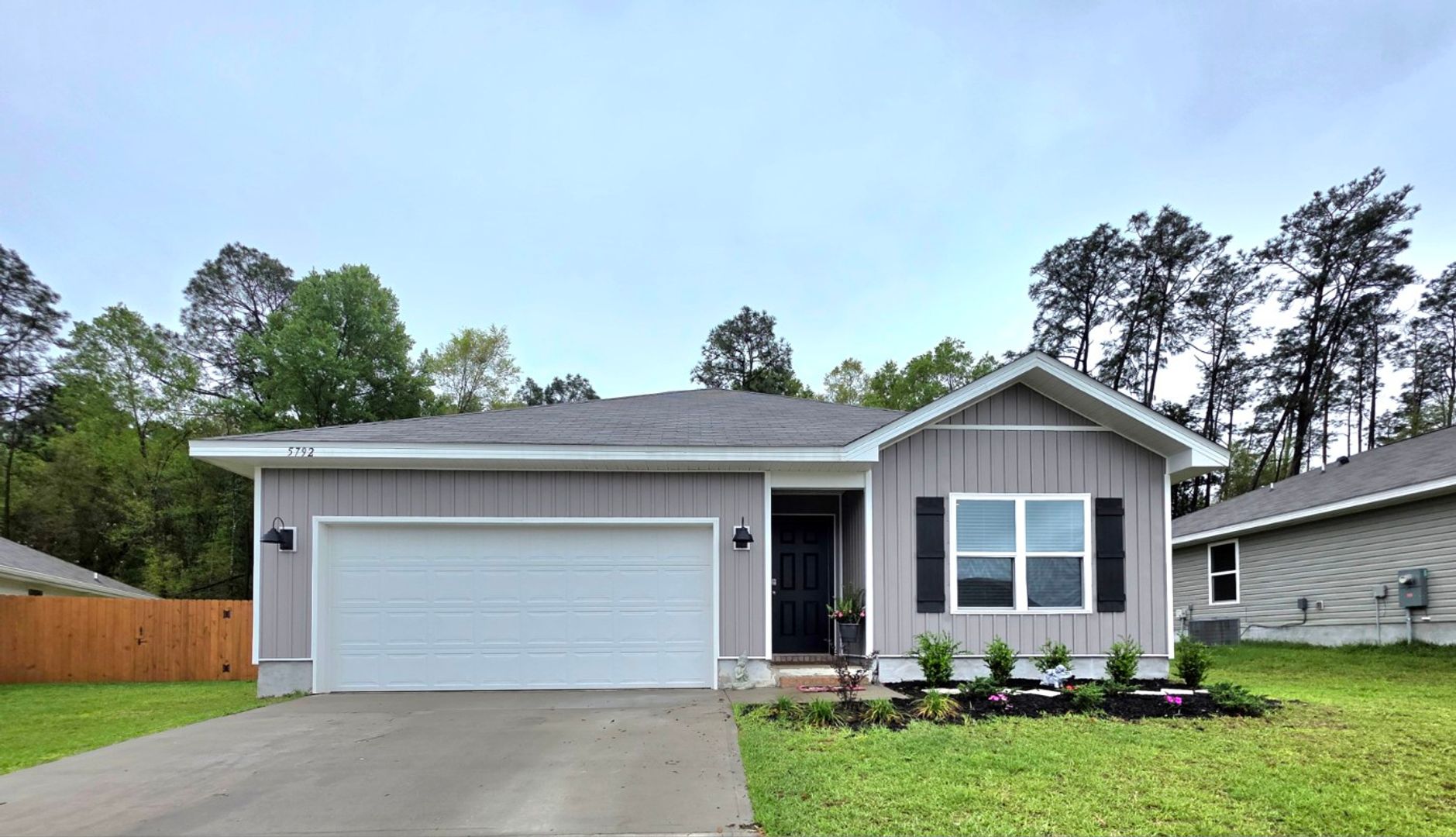 Pensacola House: 5792 Belmont Stakes Rd