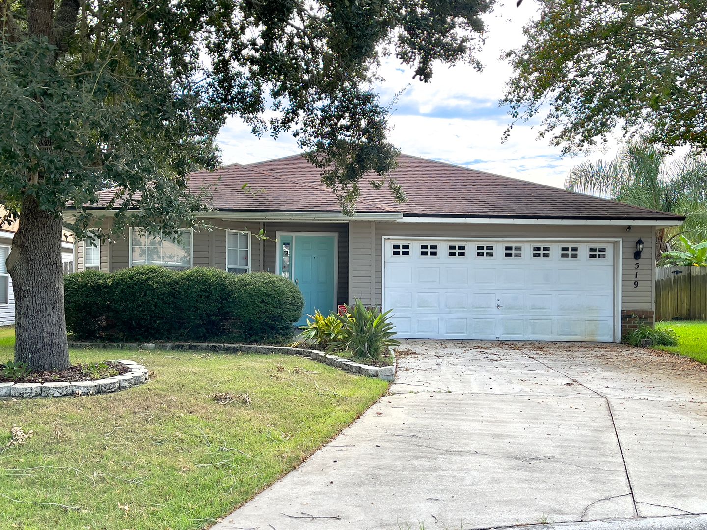 Jacksonville House: 519 Chancellor Dr. E
