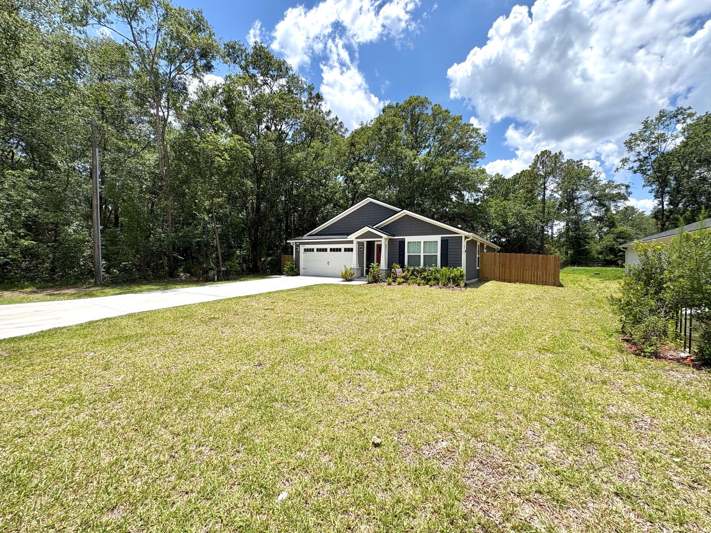 Jacksonville House: 14454 Benton St.