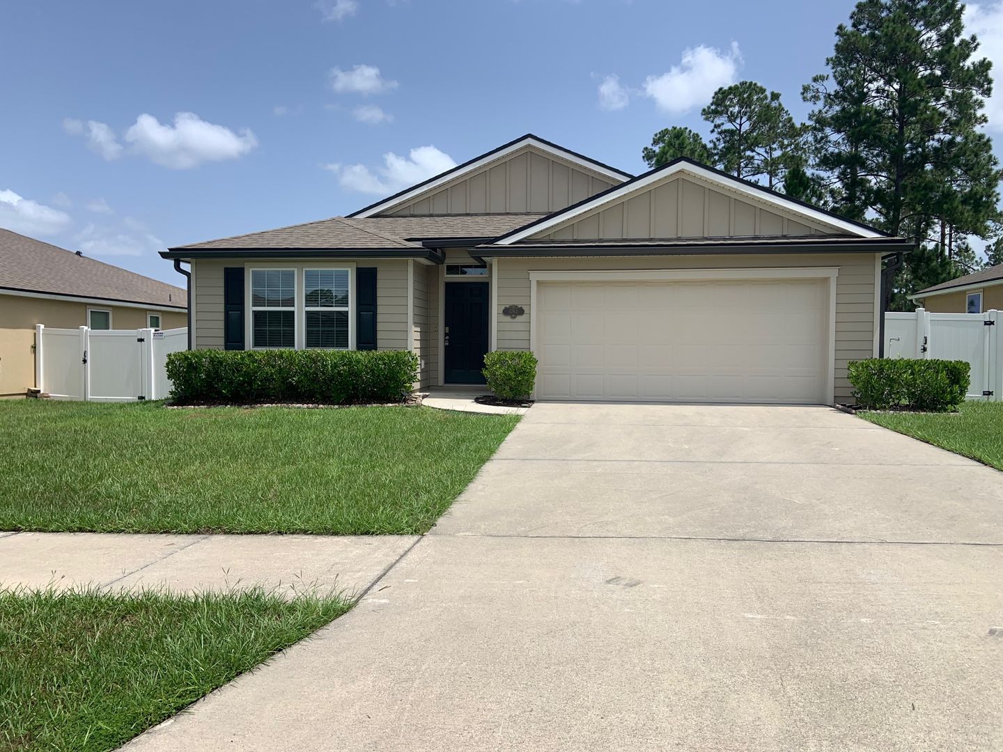 Middleburg House: 1763 Eagle View Way