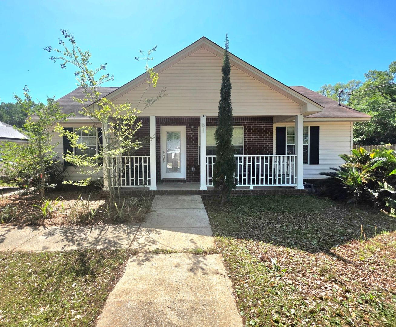 Pensacola House: 81 N Jamaica St