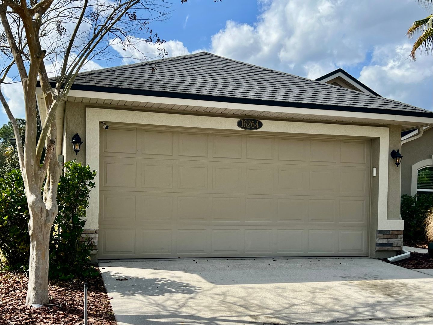 Jacksonville House: 16264 Tisons Bluff Rd