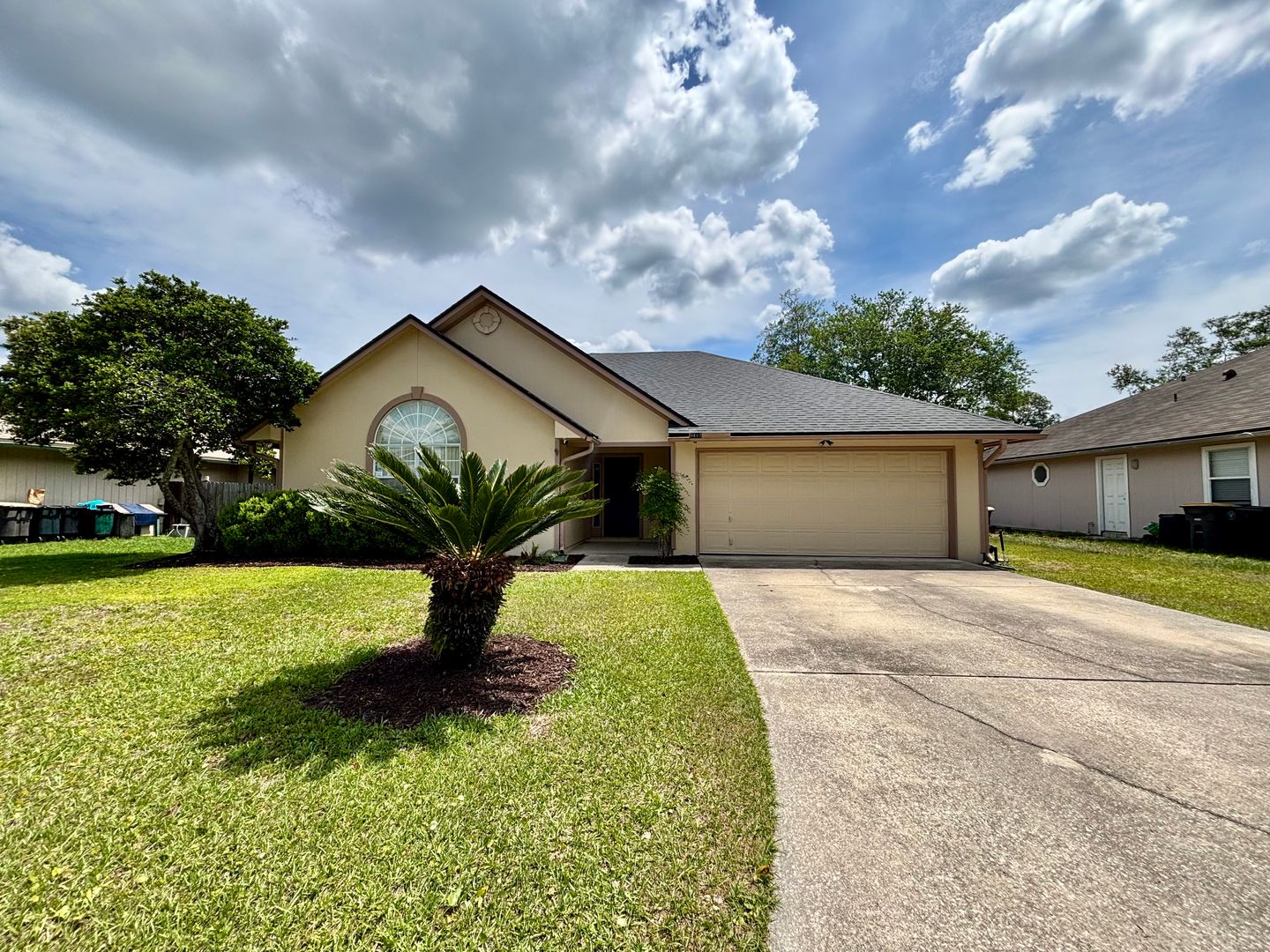 Jacksonville House: 8467 Charlesgate Cir. E.