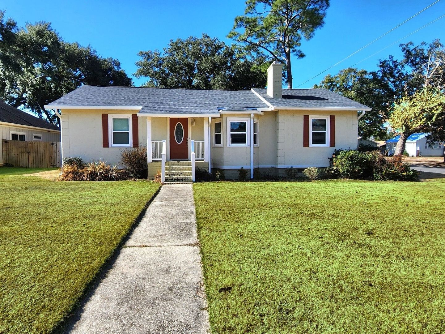 Pensacola House: 2781 N 16th Ave