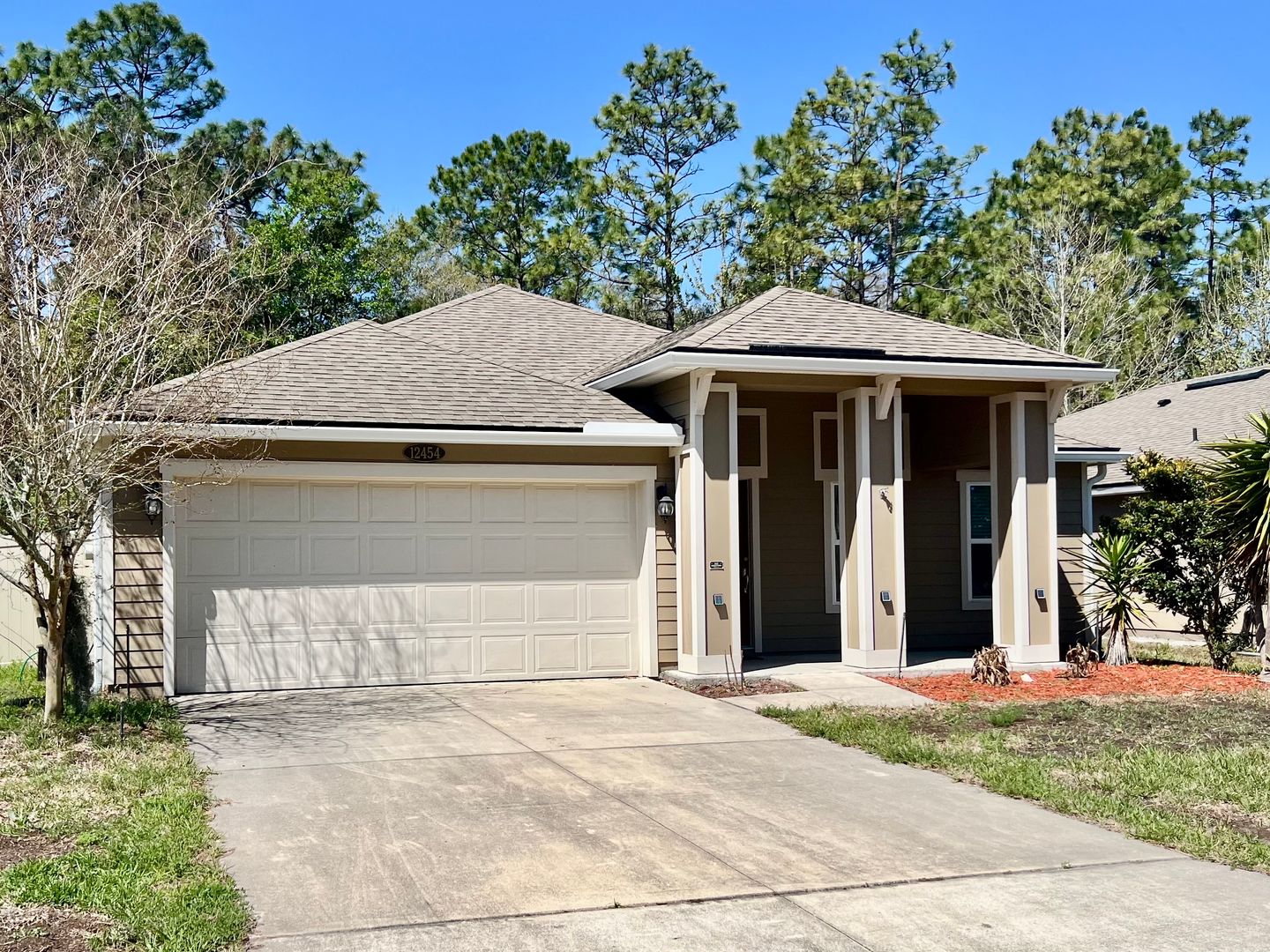 Jacksonville House: 12454 Itani Way