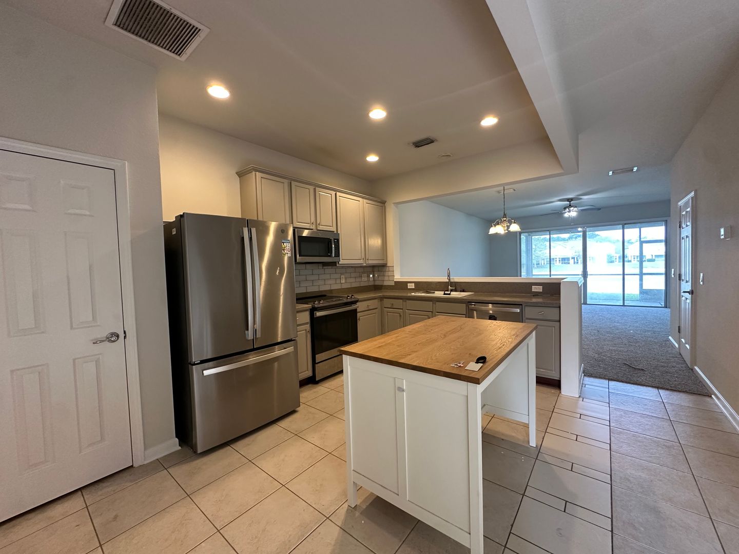 Jacksonville Townhome: 7034 Roundleaf Drive