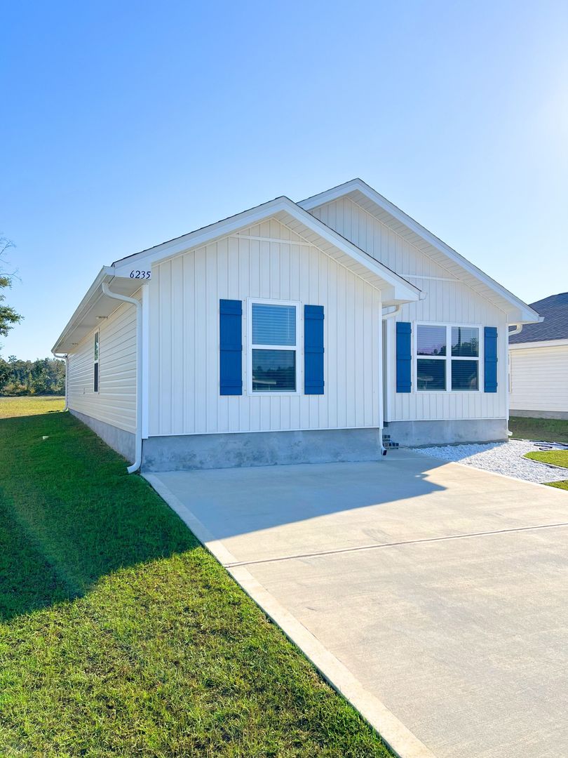 Nearly brand new 4bed/2bath Milton home