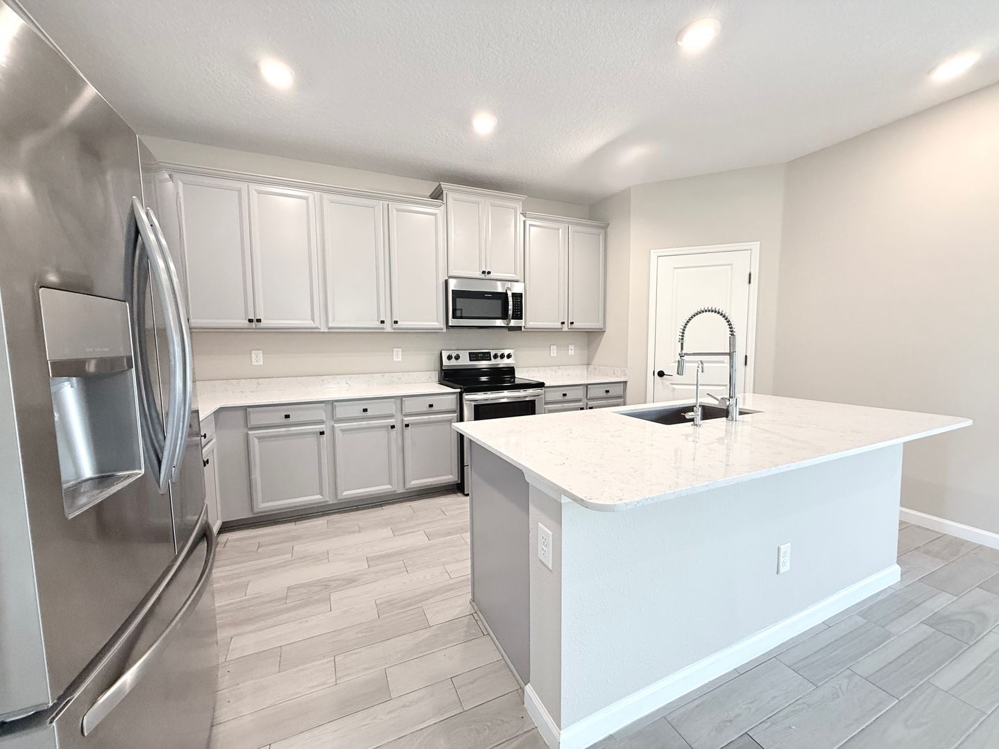 Jacksonville House: 1699 Enclave Rd