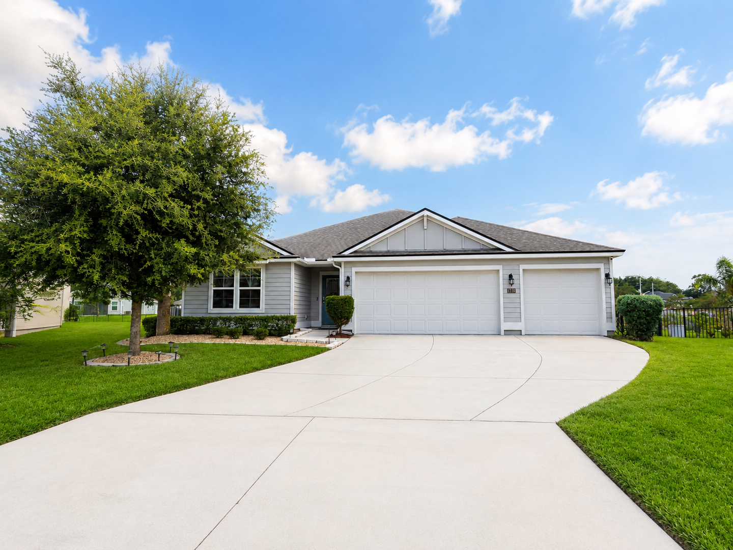 Jacksonville House: 3118 Spotted Bass Lane