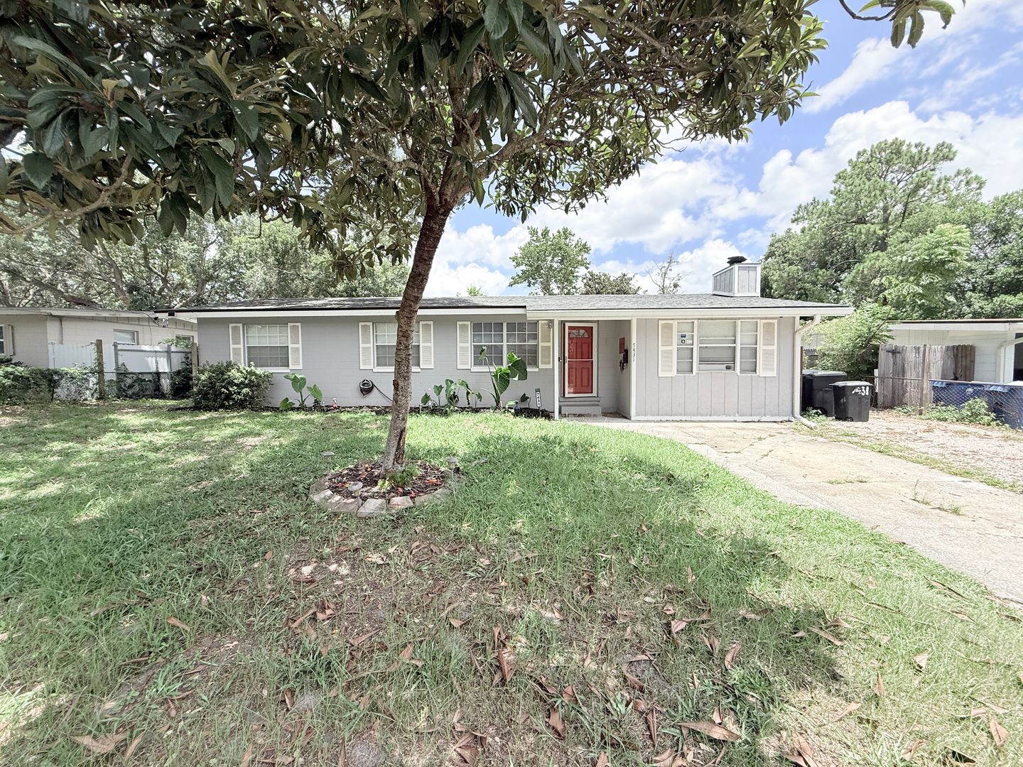 Jacksonville House: 7431 Arble Dr