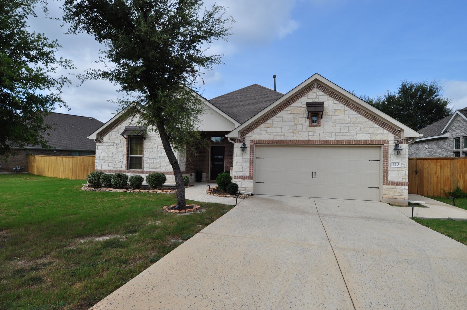 Georgetown House: 120 Sail Wind Way