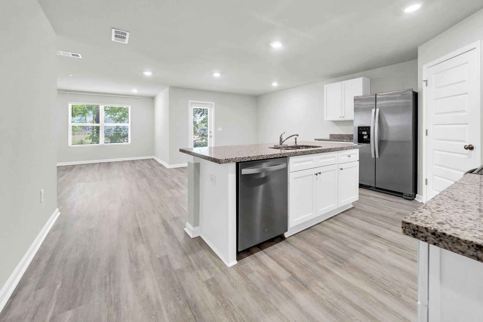 3107 TRICIA CIRCLE 2 of 11