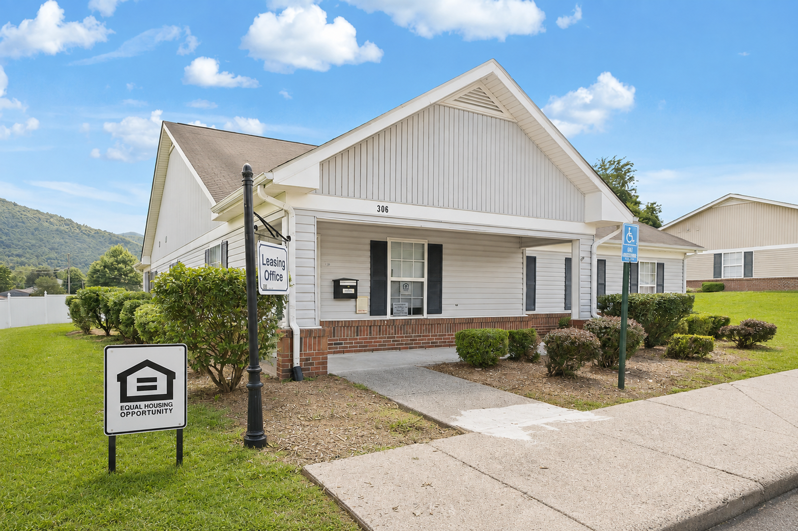 Covington Apartment: 306 Dairy Street