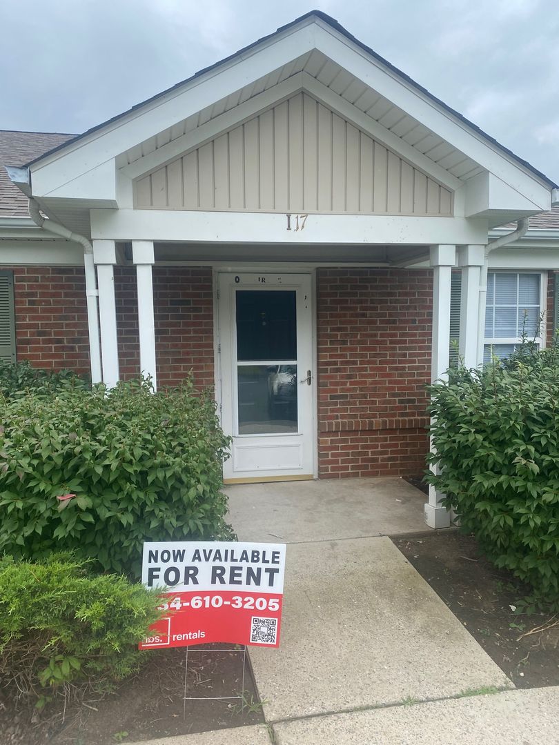 Covington Apartment: 306 Dairy Street