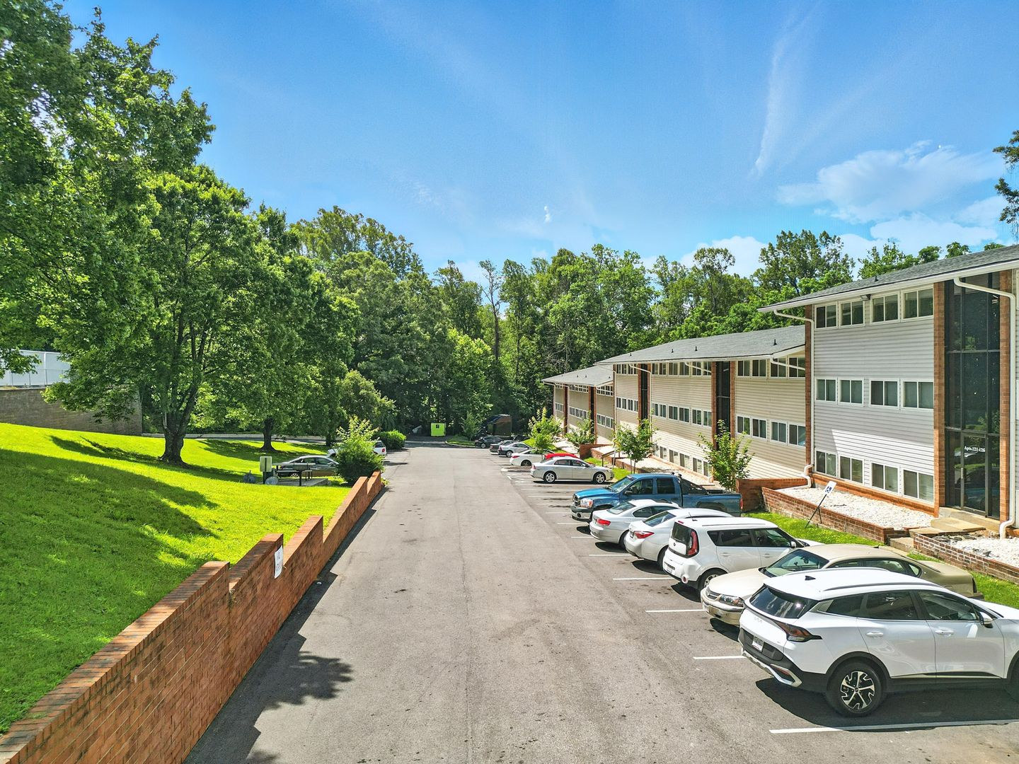 Lynchburg Apartment: 2075 Langhorne Road