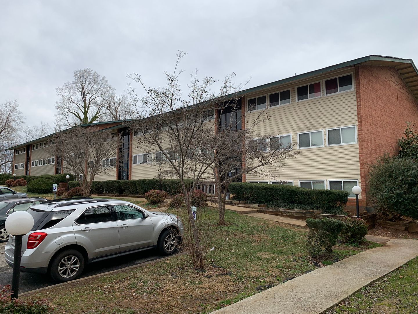 Lynchburg Apartment: 2075 Langhorne Road
