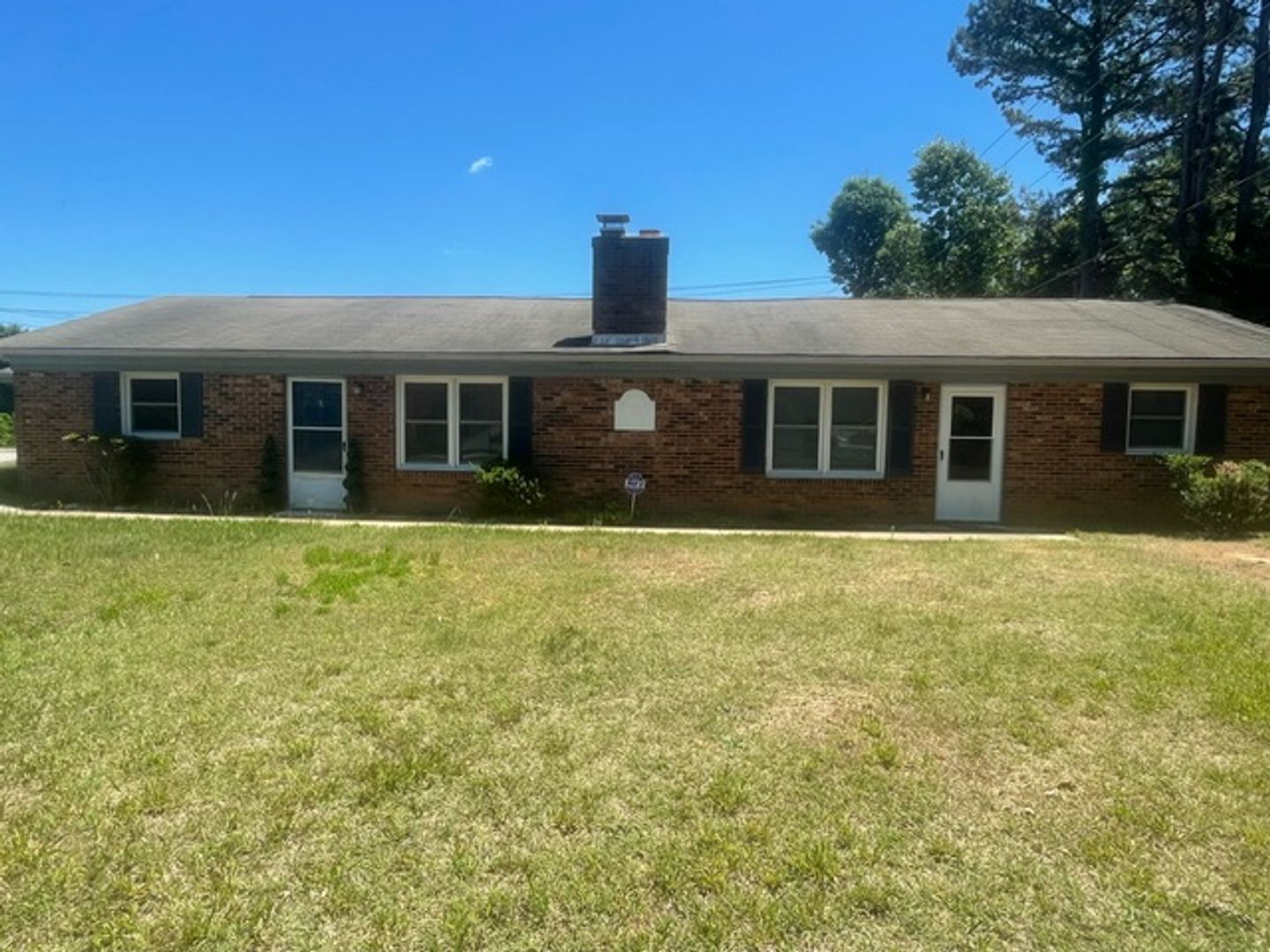 Danville Apartment: 1104 N Jamerson Rd