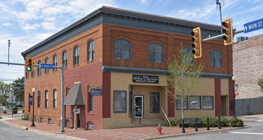 Commercial Storefront For Rent – 428 Main Street For Only $1,000/mo – photo 1