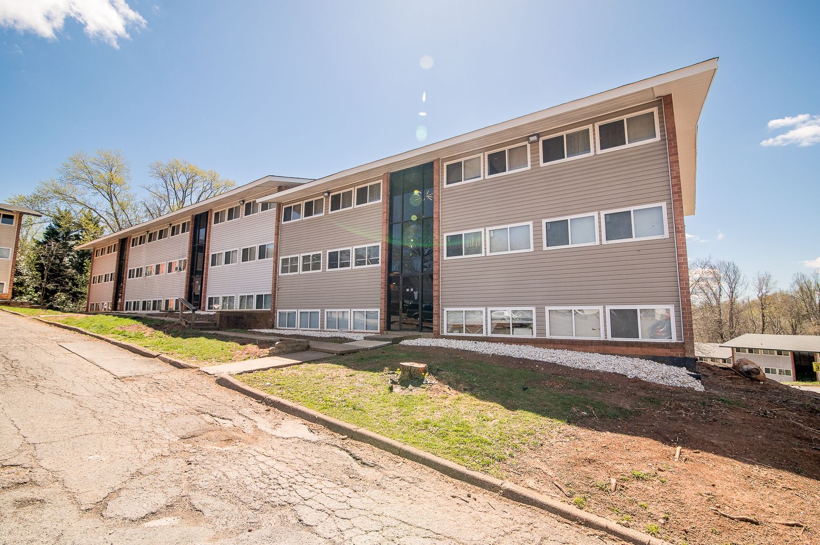 Lynchburg Apartment: 2075 Langhorne Road
