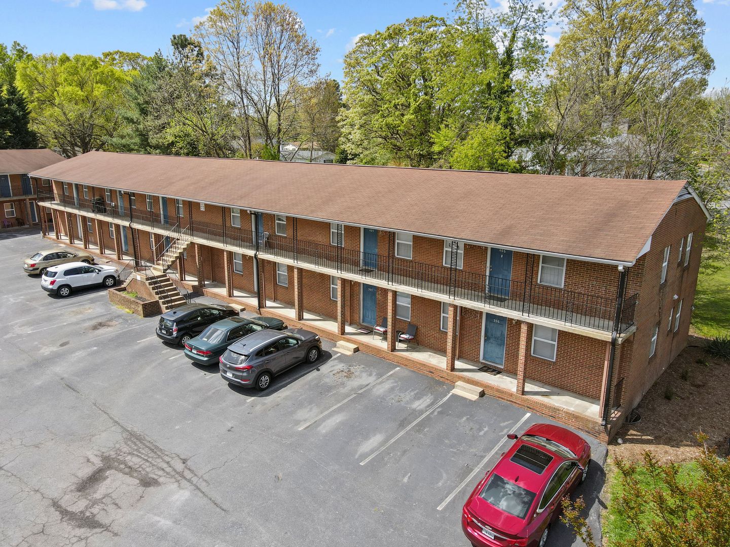 Chatham Apartment: 215 & 217 Hurt Street