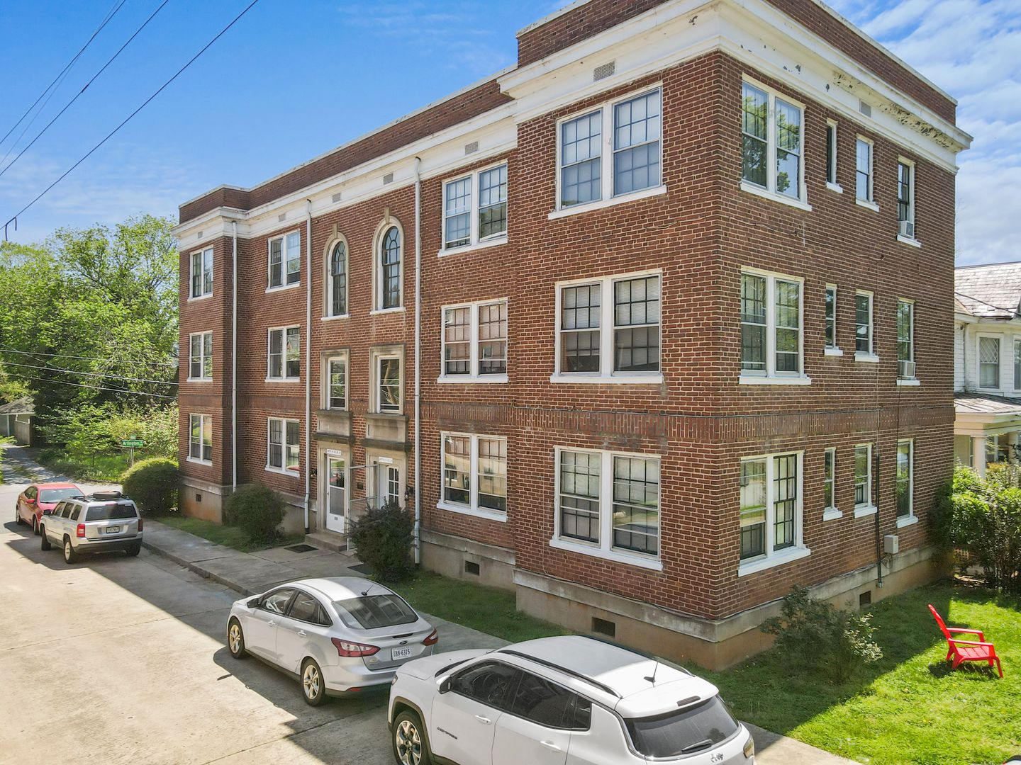 Lynchburg Apartment: 2665 Rivermont Avenue
