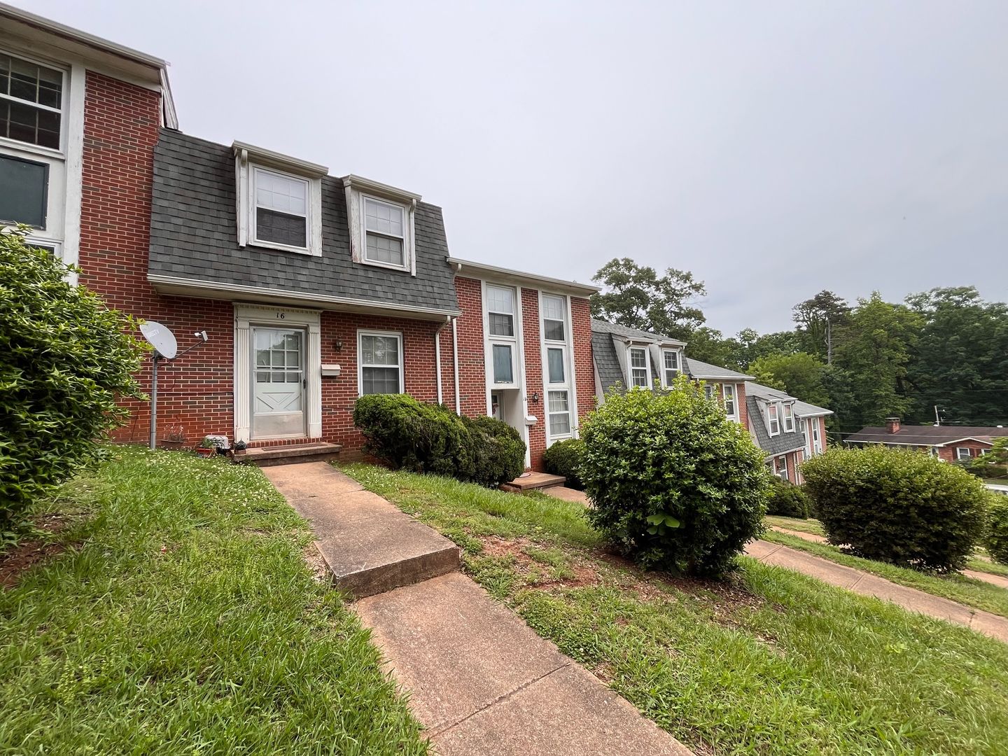 Martinsville Apartment: 1515 E Church St Ext