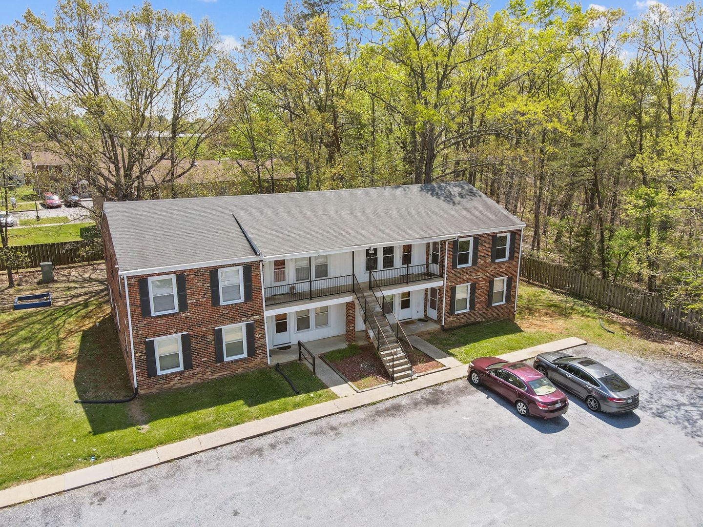 Altavista Apartment: 1200 Avondale Drive