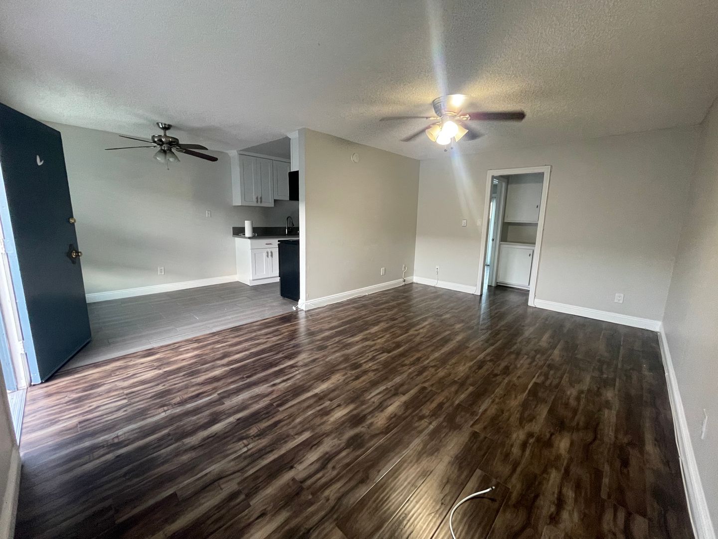 Long Beach Apartment: 500 Ximeno Ave.