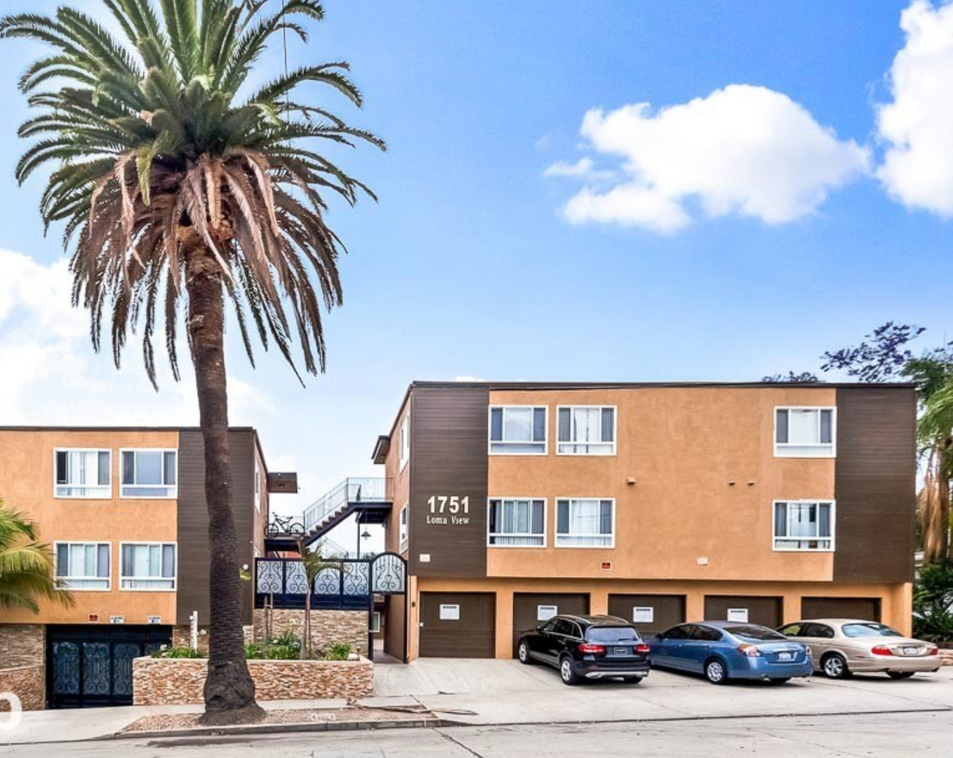 Long Beach Apartment: 1751 Loma Ave.