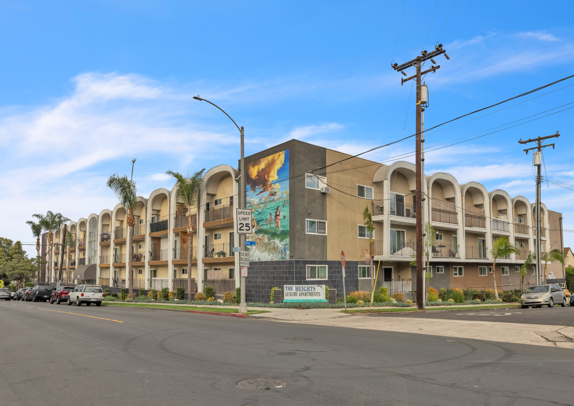 Long Beach Apartment: 500 Ximeno Ave.