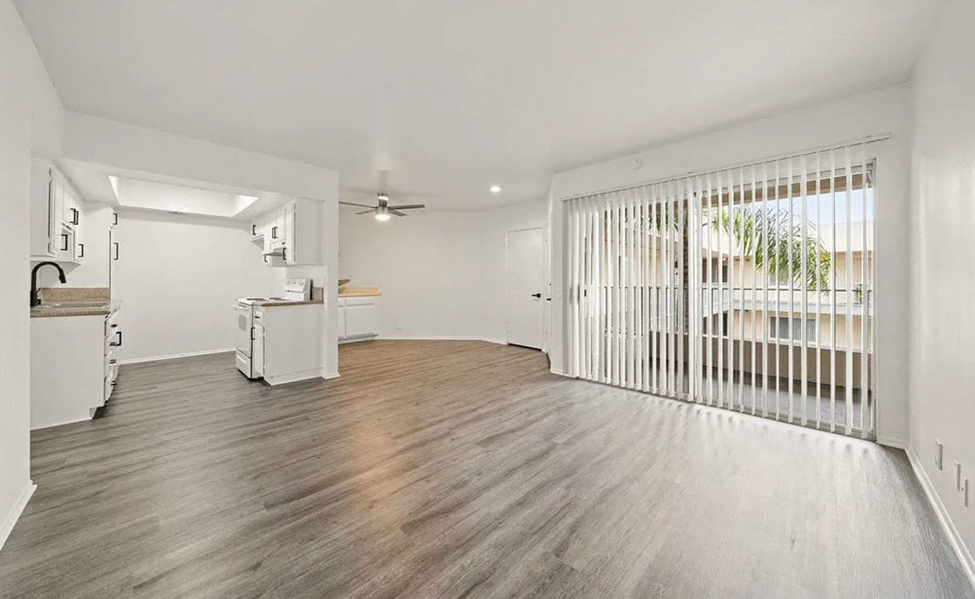 Sand Piper Apartments 4 of 9