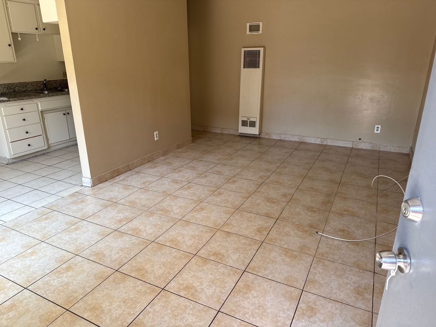 Arcadia Apartment: 616-618 S. Santa Anita Avenue