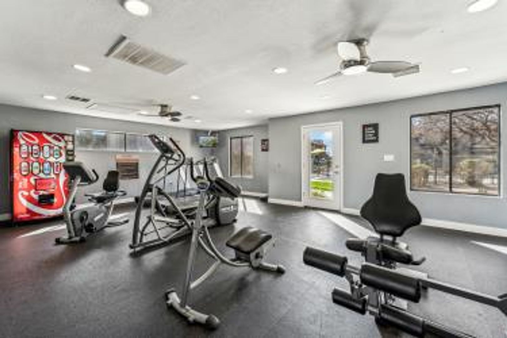 Mesa Apartment: 2940 E Broadway Road