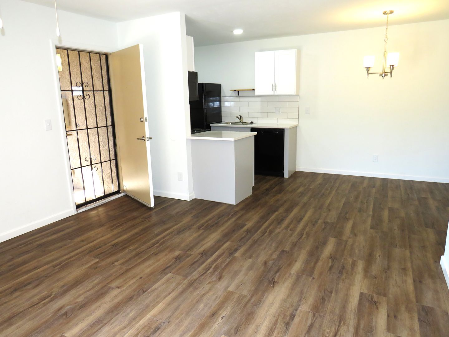 Tucson Apartment: 201 N. Wilmot Road