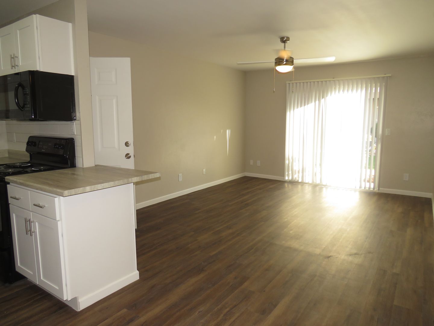 Tucson Apartment: 201 N. Wilmot Road