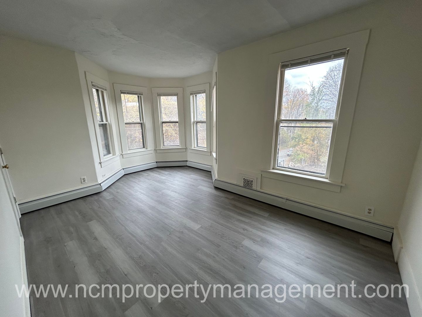 Fitchburg Apartment: 28 Garnet Street